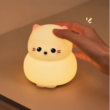 Olli - Lampada Luce Notturna in Silicone Chibi Friends Gattino