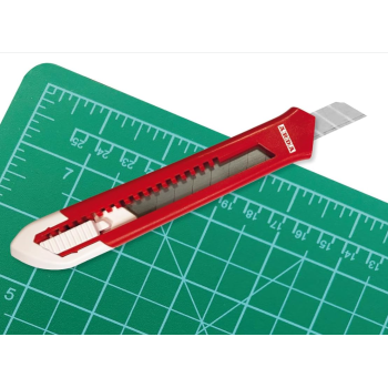 Arda - Cutter Plastica 18 Mm (627)